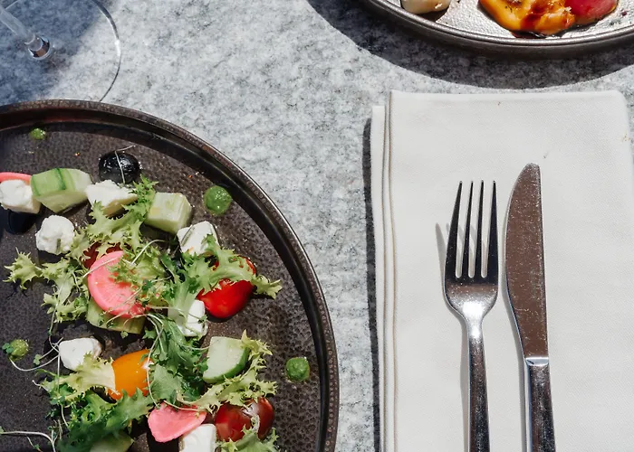 Boutique Panorama 3* 克莱恩 蒙塔纳